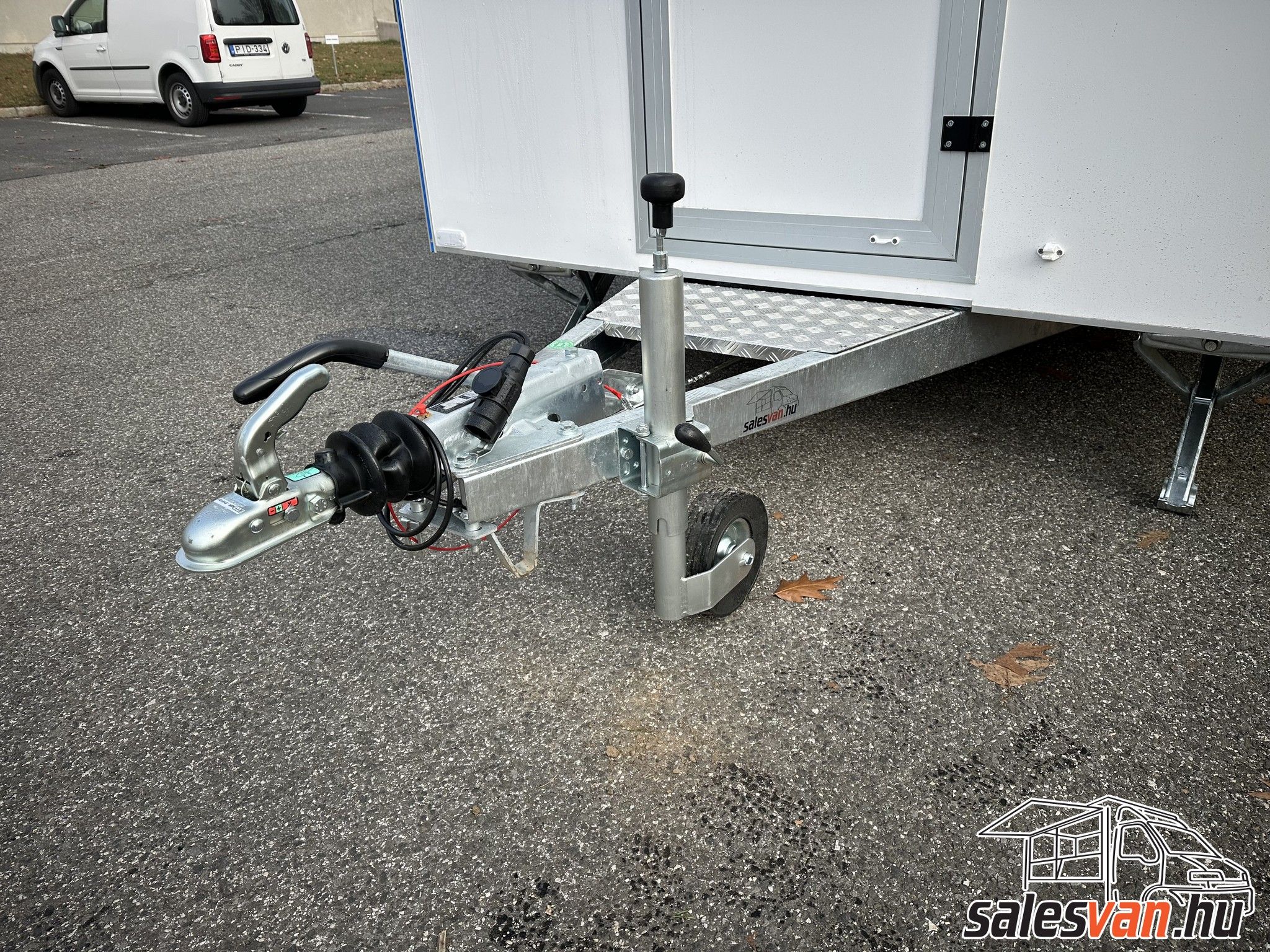 New Food Truck 3.6m "M" 1.3t 220V Furniture