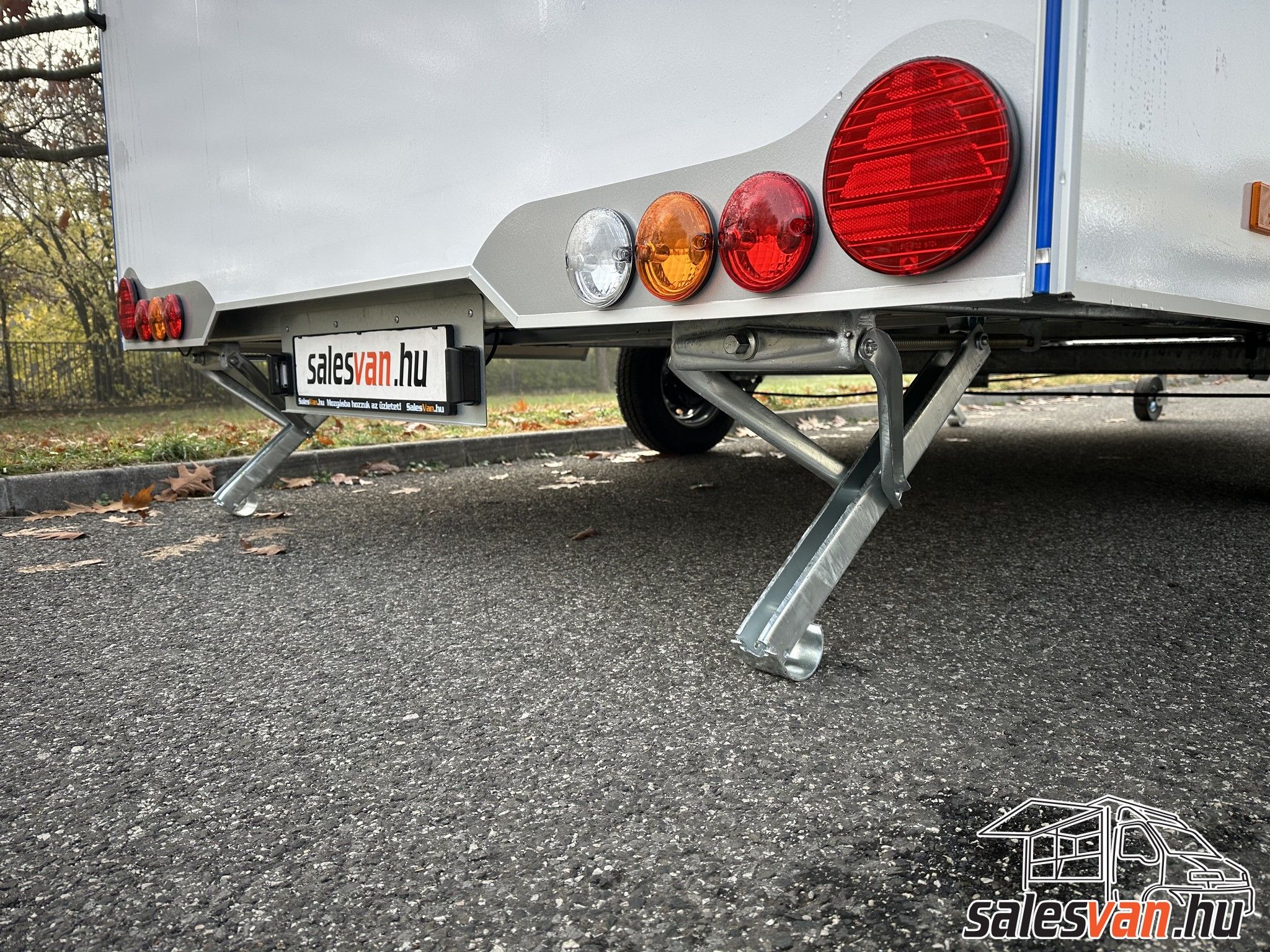 New Food Truck 3.6m "M" 1.3t 220V Furniture